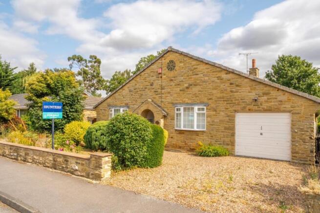 4 bed Detached Bungalow for sale Image 10