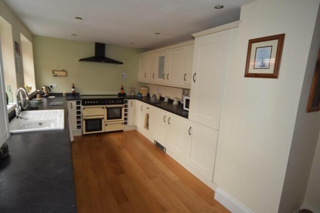 KITCHEN DINER
