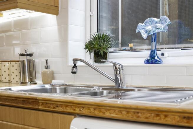 KITCHEN SINK
