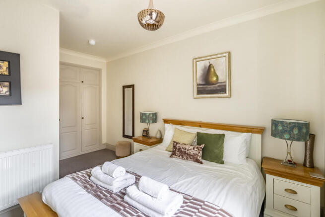 2 bed Apartment for sale Image 12