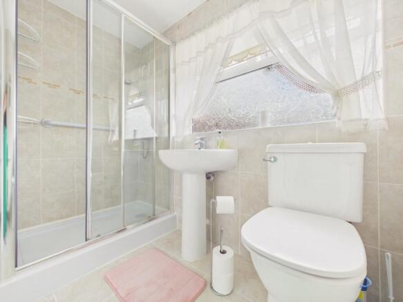 3 bed Terraced for sale Image 11