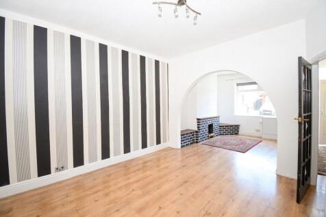 Higher Croft, Eccles, M30