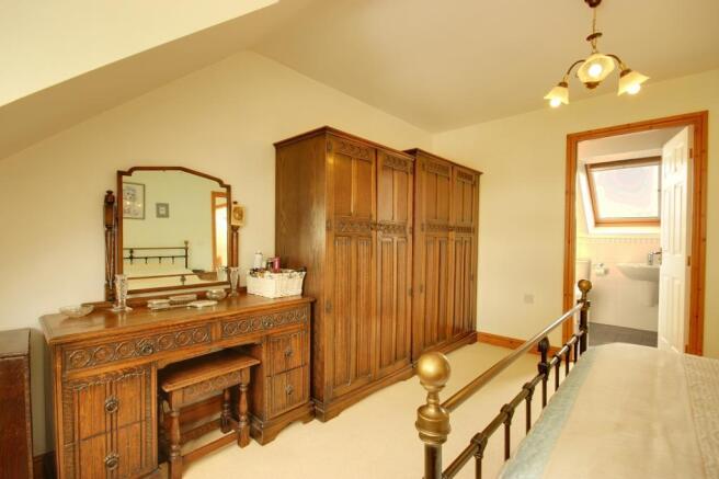 Bedroom 1 (Double)