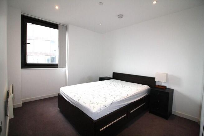 1 bed Apartment to rent Image 4