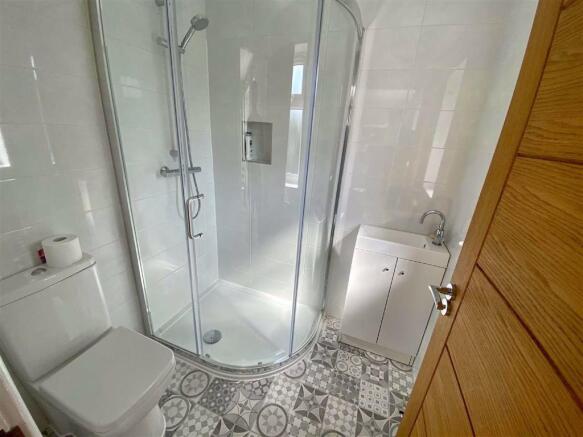 EN SUITE