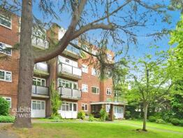 Flat 14, 1 Hambledon Court, Holmwood Gardens, Wallington SM6 0HN