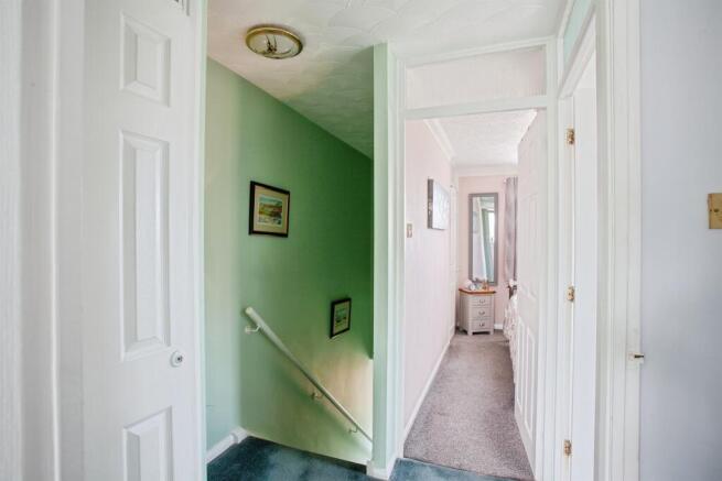 3 bed Semi-Detached for sale Image 10