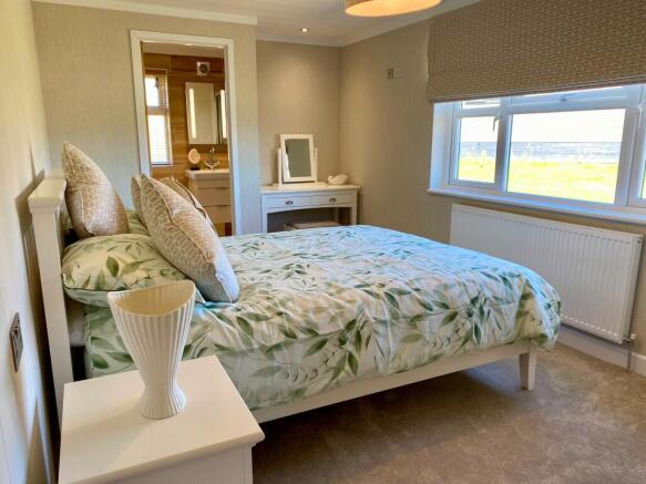 2 bed Lodge for sale Image 8