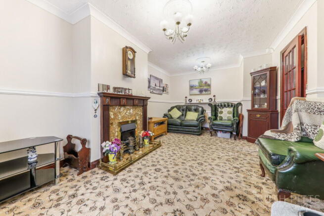 2 bed Semi-Detached Bungalow for sale Image 6