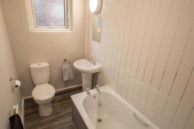 5 bed Terraced to rent Image 7