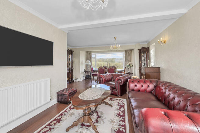 Sitting/Dining Room