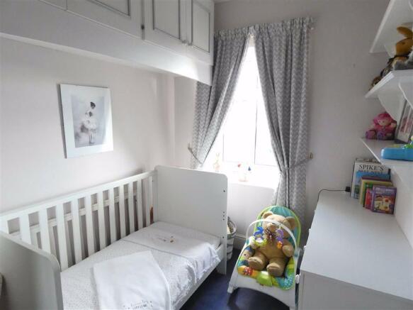 BEDROOM 4