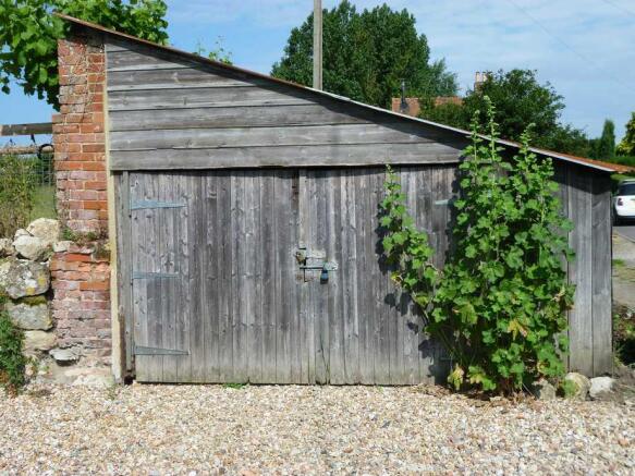 Garage/workshop