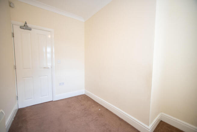 2 bed Flat to rent Image 7
