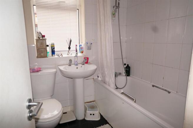 Bathroom/w.c.: