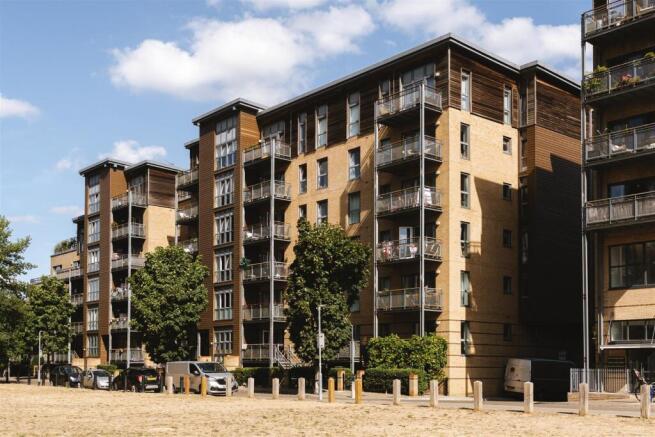 Fenland_House_02-1.jpg