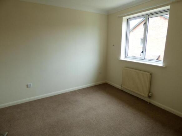 BEDROOM 2