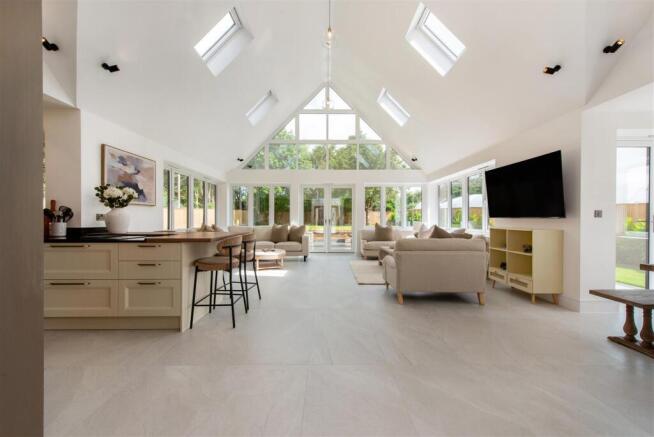 Sitting Room/Kitchen