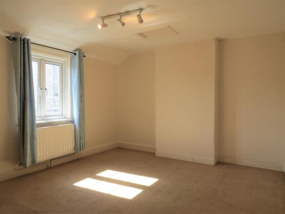 BEDROOM2