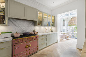 21, Ovington Gardens, London SW3 1LE