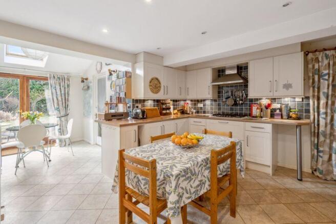 KItchen/diner