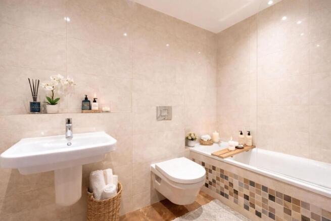 3 bed Apartment to rent Image 8