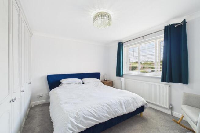 4 bed Detached for sale Image 10
