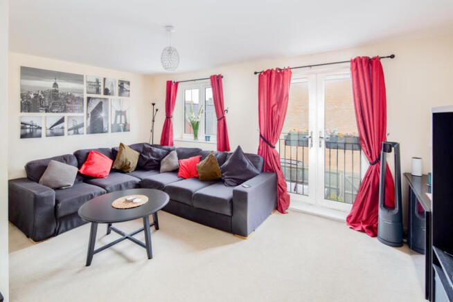 1st Fl - Living Room