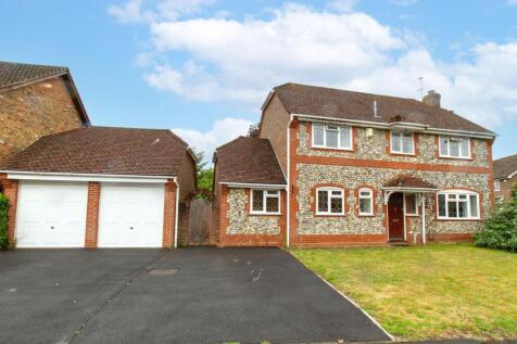 Hawkins Grove, Church Crookham, GU51