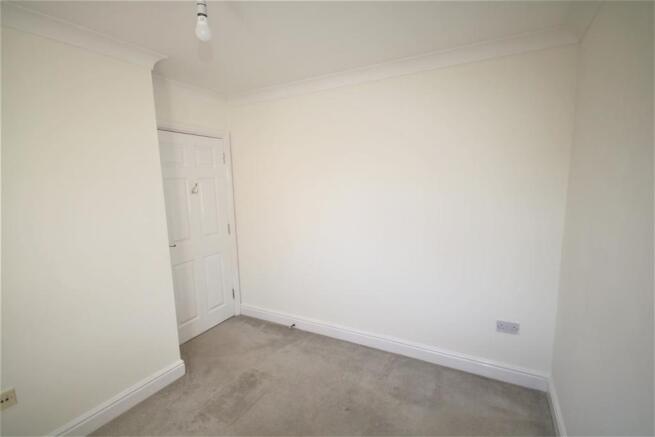 Bedroom 1b.JPG