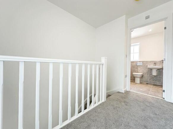 3 bed Semi-Detached to rent Image 12