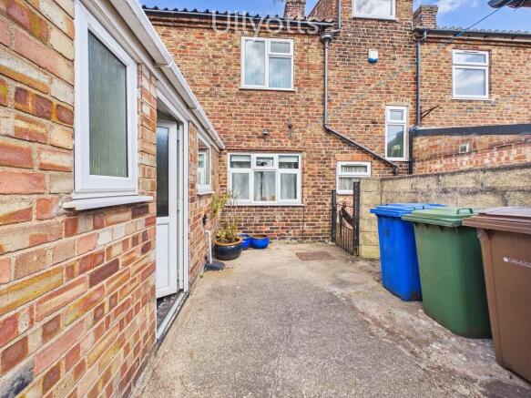 2 bed Terraced for sale Image 9