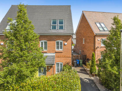 Bracken Close, Wigan, WN6