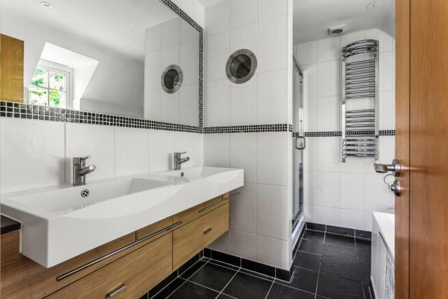 .ensuite.jpg