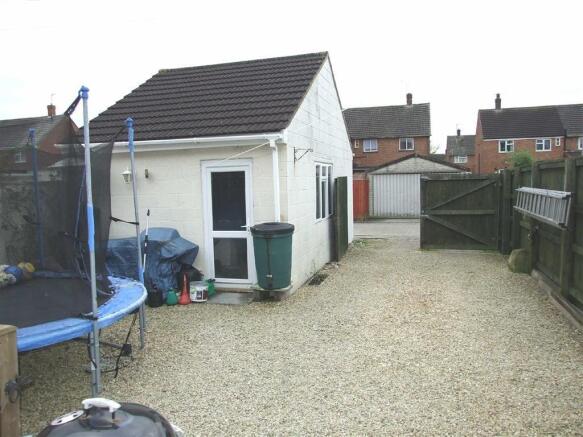 Rear Garden & Parkin