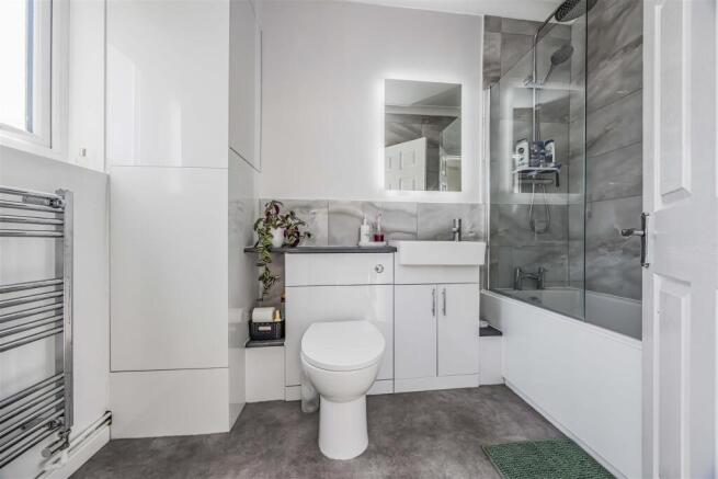 94 Powerscourt Road, Portsmouth-Small-PorticoMarke