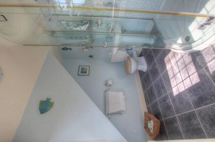 Ens-suite Shower