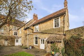 6, High Street, Bruton BA10 0AA