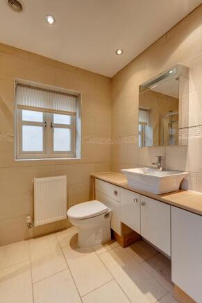 Master En-Suite