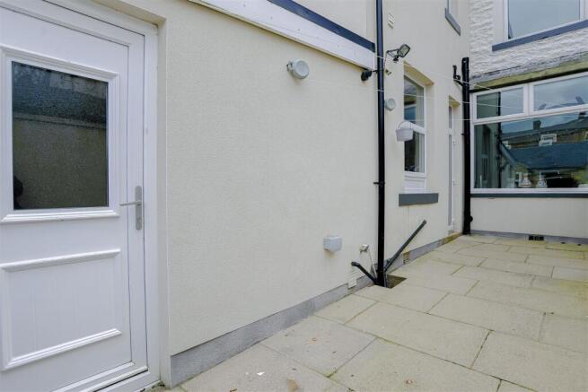 4 bed Terraced for sale Image 11