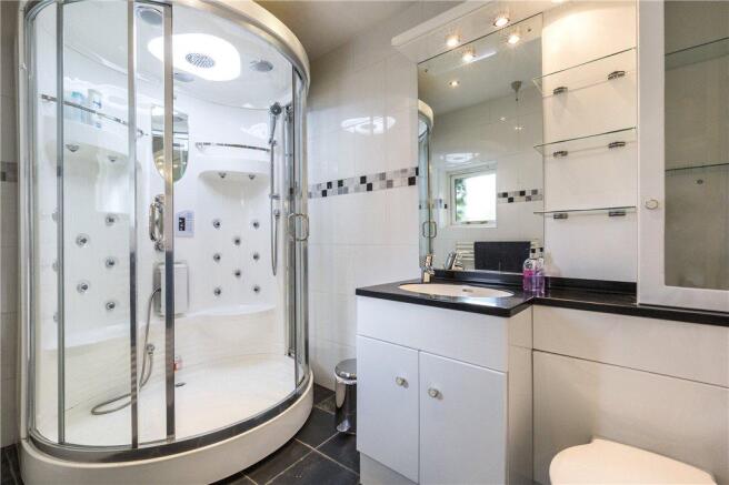 Groundfloor Bathroom