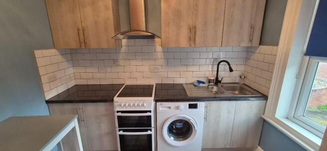 1 bed Flat to rent Image 4