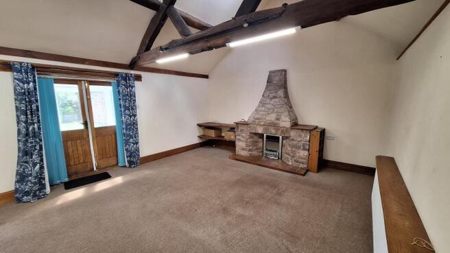 Living/dining room