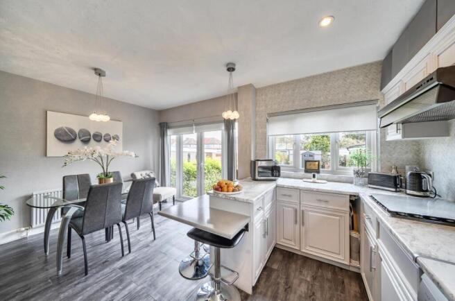 Davidson Frost-Wellings, DFW, Charmian Avenue, Sta