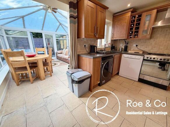 Kitchen/diner/conservatory