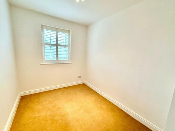 2 bed Flat to rent Image 8