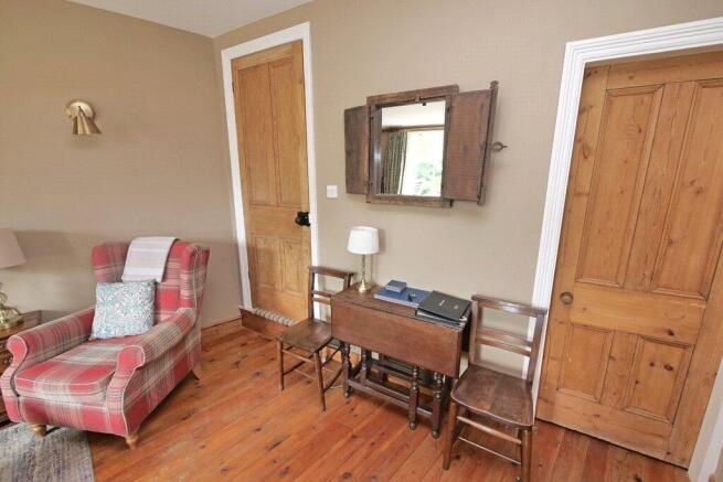 2 bed Semi-Detached for sale Image 10