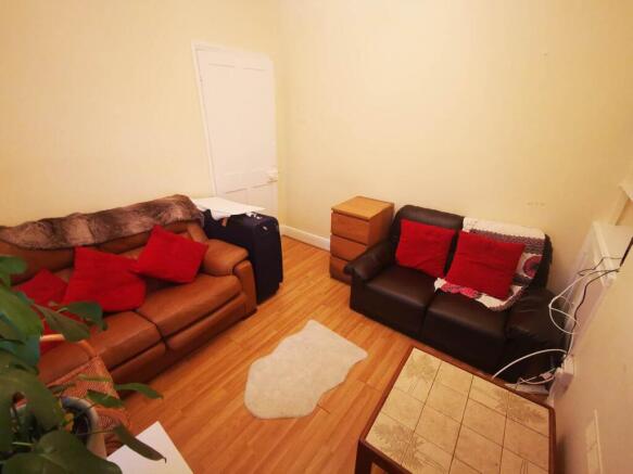 Living room (2)