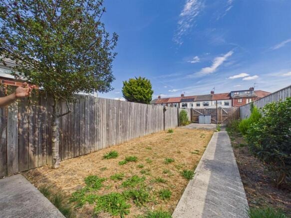 2 bed Terraced for sale Image 10
