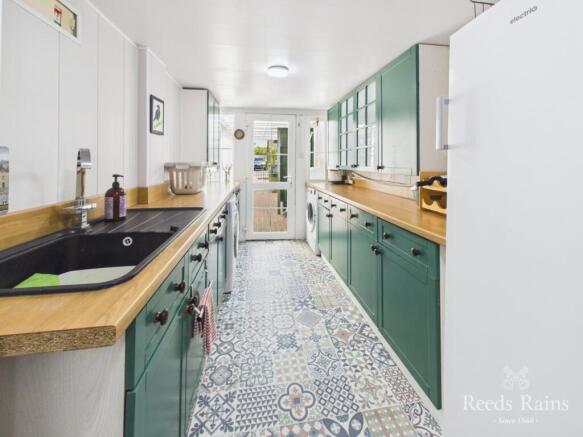 3 bed Bungalow for sale Image 8
